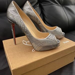 Christian Louboutin (Red Bottoms)